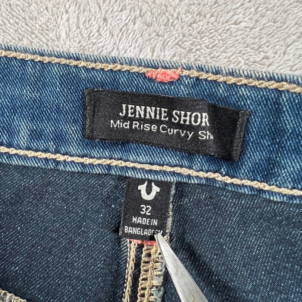 True Religion Jennie Short Mid Rise Curvy Denim Shorts Pink Stitching Women's 32 - Picture 4 of 9
